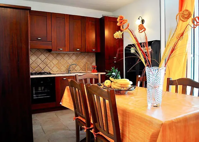 Con Giardino E Piscina Privata 45